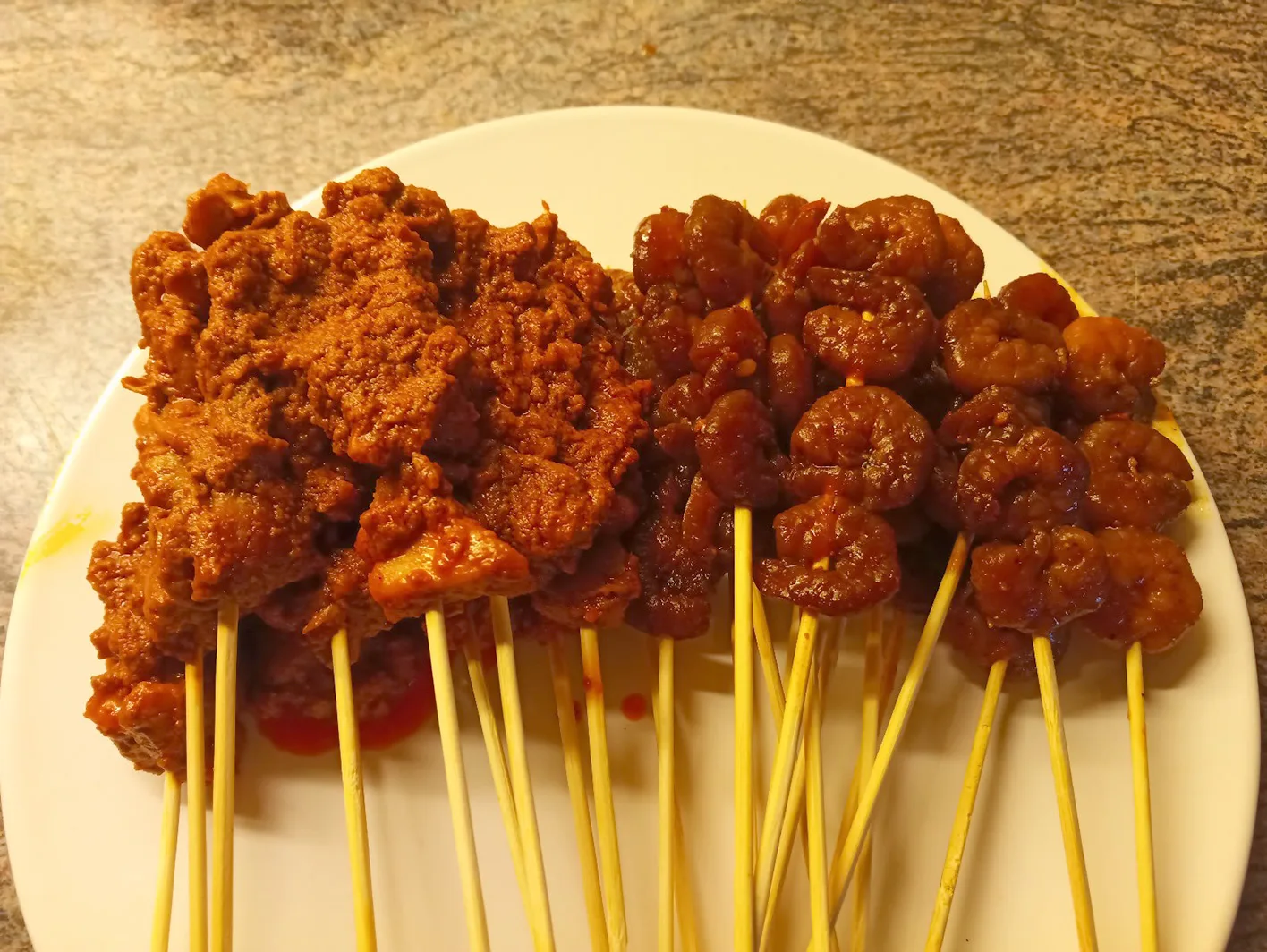Voor BBQ: Saté van kip en garnalen