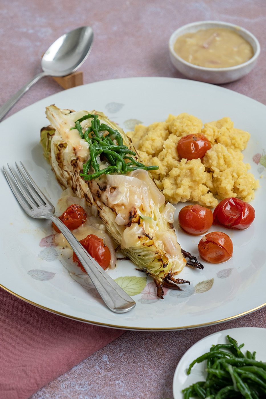 Gegrilde spitskool uit de oven